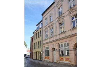 Schöne 3 Zimmer Wohnung in Hafennähe mit Balkon, Altstadt - Stralsund