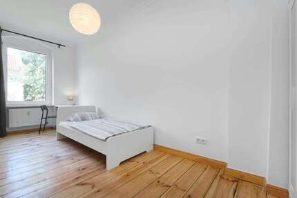 WG-Zimmer in Berlin 680,00 € 12 m²