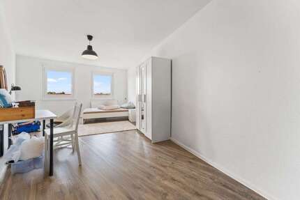 WG-Zimmer in Berlin 680,00 € 24.49 m²