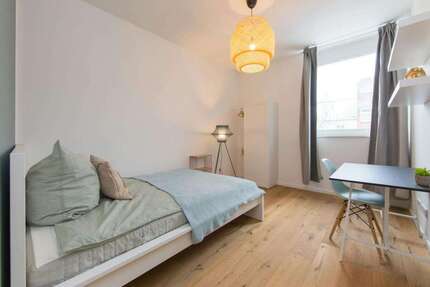 WG-Zimmer in Berlin 700,00 € 12 m²