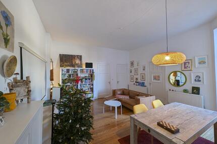 4-Zimmer Altbau-Wohnung 120m² Altstadt Lübeck Balkon + Garage