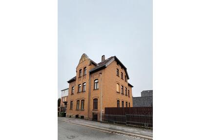 Moderne sanierte 4-Zimmer Wohnung mit EBK, Balkon und Garten - Neustadt bei Coburg