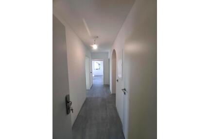 4 Zimmer Wohnung - 970,00&nbsp;EUR Kaltmiete, ca.&nbsp; 96,00&nbsp;m&sup2; in Kirn (PLZ: 55606)