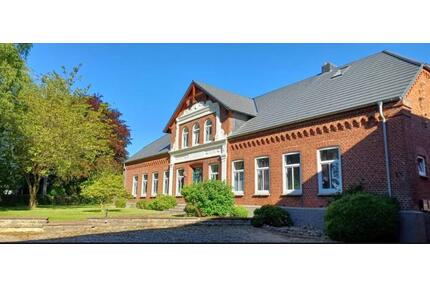 Moderne 3,5-Zimmer Dachgeschosswohnung mit Garten in Grundhof - Langballig