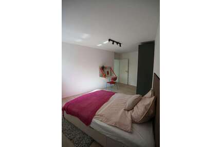 WG-Zimmer in Nürnberg 620,00 € 10 m²