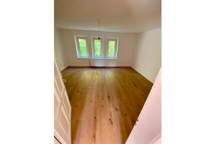 Großzügig geschnittene 3 Zimmer Wohnung in Wuppertal Barmen