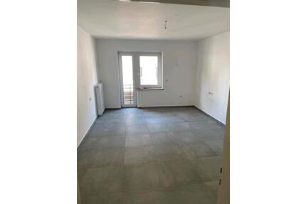 Remscheider Innenstadt Erstbezug nach Renovierung 2 Zimmer Balkon