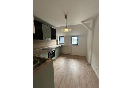 LOFT-LIVING MIT TOP KÜCHE - 2 Zimmer mit EBK - Chemnitz Bernsdorf