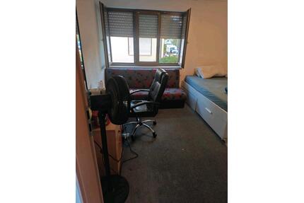 Top zimmer innen Reutlingen ,500warm,70strom,arbeit od student