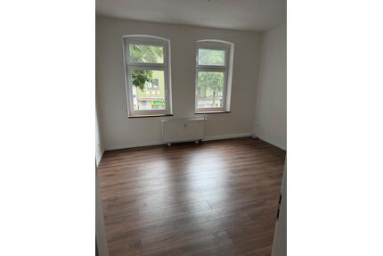 Frisch renovierte 2 Zimmer Wohnung 64 m² mit Balkon und Garten - Essen Stadtbezirk VII
