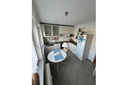 5-Zi. WG Freiburg-Stadtmitte - 800,00&nbsp;EUR Kaltmiete, ca.&nbsp; 135,00&nbsp;m&sup2; in Freiburg im Breisgau (PLZ: 79098)
