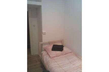 WG-Zimmer in Berlin 530,00 € 6 m²