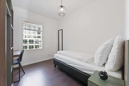 WG-Zimmer in Berlin 700,00 € 8 m²