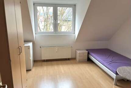 WG-Zimmer in Stuttgart 475,00 € 14 m²