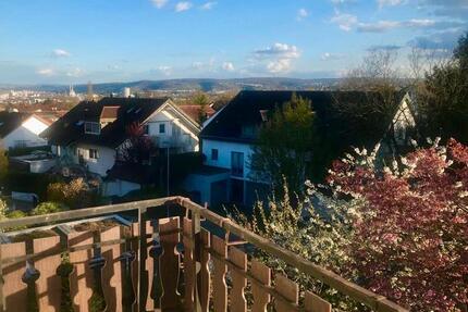 Helle 3,5 Zimmer Wohnung in Stuttgart mit Balkon & Traum-Aussicht