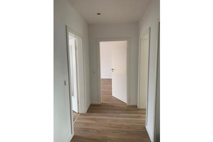 3 ZKB Wohnung plus Einzelgarage - Augsburg Oberhausen