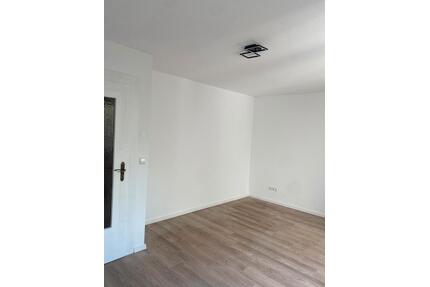 4 WG Zimmer frei in Karlsbad-Langensteinbach