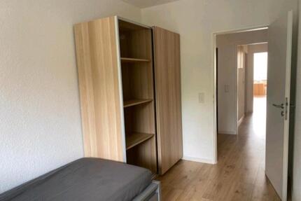 zimmer zu vermieten - 500,00&nbsp;EUR Kaltmiete, ca.&nbsp; 9,00&nbsp;m&sup2; in Neuss (PLZ: 41460)