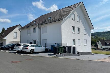 2-Zimmer-Wohnung mit Balkon und Außenstellplatz - Staufenberg