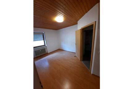 2 Zimmer Wohnung - 450,00&nbsp;EUR Kaltmiete, ca.&nbsp; 45,00&nbsp;m&sup2; in Altensteig (PLZ: 72213)
