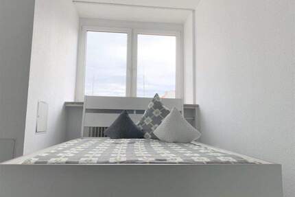 +++ MÄDELS- WG SUCHT MITBEWOHNERIN +++ - Nürnberg Glockenhof