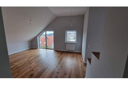 Erstbezug 3,5-Zimmer Dachgeschosswohnung mit wunderschöner Aussicht - Schlüchtern