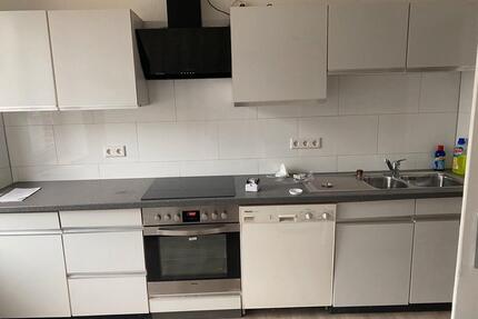 4 Zimmer Küche Bad Wohnung Balkon Stellplatz inkl. Einbauküche - Detmold Hiddesen