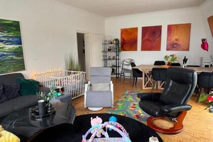Neuhaus 100qm 3 Zimmer Wohnung mit Balkon - Holzminden