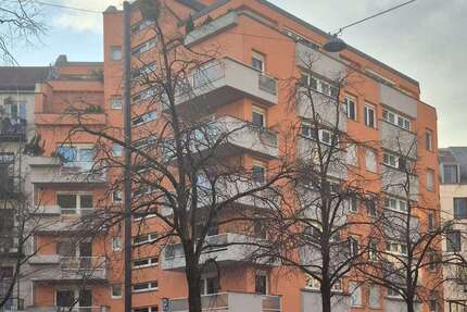 WG-Zimmer in München 800,00 € 14 m²