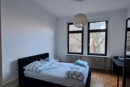 Ab sofort: Bopser Vollmöbilierte 2- Zimmer Wohnung mit Balkon - Stuttgart