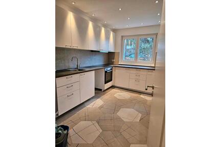 2 Zimmer Wohnung mit Balkon zu Vermieten in Tempelhof - Berlin Steglitz-Zehlendorf