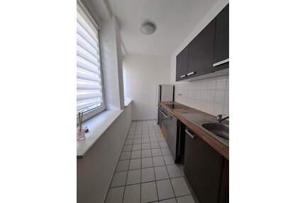 **2 Zimmer Altbauwohnung am Rande der Fußgängerzone! Ausschließlich für den Einpersonenhaushalt!** - Bonn Zentrum