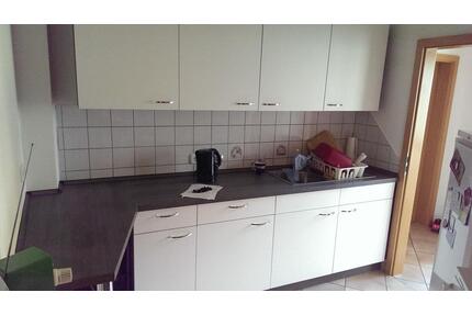 WG-Zimmer mit eigenem Bad frei - 410,00&nbsp;EUR Kaltmiete, ca.&nbsp; 20,00&nbsp;m&sup2; in Hochheim am Main (PLZ: 65239)