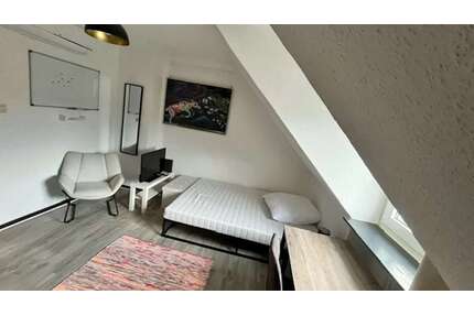 WG-Zimmer in Düsseldorf 700,00 € 14 m²