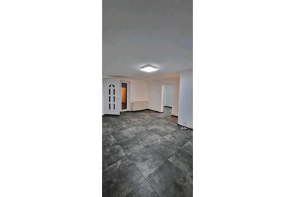 2ZIMMER Wohnung in Menzingen - 700,00&nbsp;EUR Kaltmiete, ca.&nbsp; 65,00&nbsp;m&sup2; in Kraichtal (PLZ: 76703)