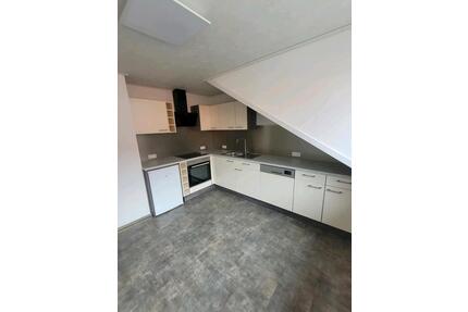 2-Zimmer DG-Wohnung in Ingelheim am Rhein