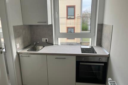 Erstbezug nach Kernsanierung in Köln! 2 Zimmer inkl. Einbauküche