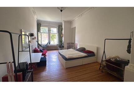 32 m² Altbauzimmer mit Stuck und Blick ins Grüne - Berlin Steglitz-Zehlendorf