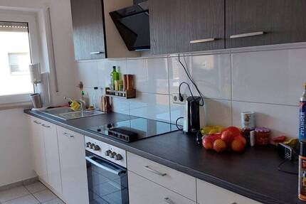 Helle 3 Zimmerwohnung mit Balkon in U-Bahnnähe - Nürnberg Schweinau