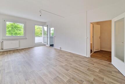 Wir renovieren - 3-Zimmer-Wohnung in Dresden zu vermieten! Jetzt anfragen!