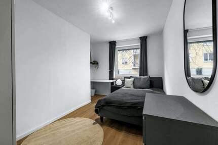 WG-Zimmer in München 950,00 € 13 m²