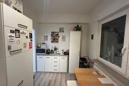 WG Zimmer mitten in Gießen - 460,00&nbsp;EUR Kaltmiete, ca.&nbsp; 30,00&nbsp;m&sup2; in Linden (PLZ: 35440)