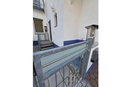 moderne 2 Zi. Wohnung mit vollwertiger Wohnküche - Dortmund Brackel