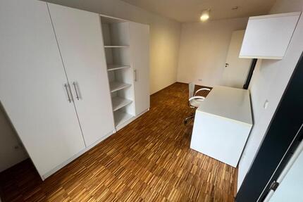 Möbliertes WG-Zimmer in Hochschulnähe: Moderne Ausstattung - Idstein