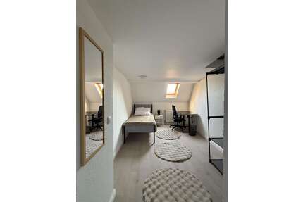 WG-Zimmer in Apolda 295,00 € 103 m²