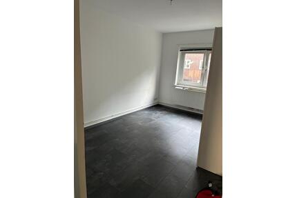WG Zimmer ca 20 qm zu vermieten KEIN JOBCENTER - Hamburg Winterhude