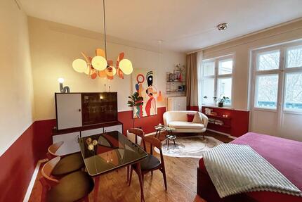 Designorientiertes Wohnen: Vollmöblierte Wohnung mit ruhiger Loggia - Berlin Friedrichshain-Kreuzberg