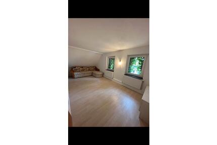 Schönes Dachgeschoss Zimmer in der Wedemark zu vermieten