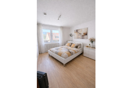 Charmante 2-Zimmer-Wohnung mit großem Balkon und Blick ins Grüne - Krefeld Oppum