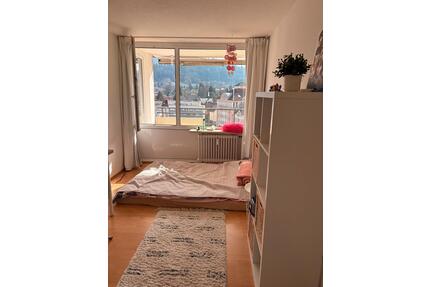 WG Zimmer in 6er Mädels-WG - 580,00&nbsp;EUR Kaltmiete, ca.&nbsp; 12,00&nbsp;m&sup2; in Freiburg im Breisgau (PLZ: 79110) Betzenhausen